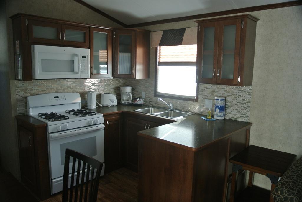 Sherkston Shores Beach Resort Port Colborne Phòng bức ảnh