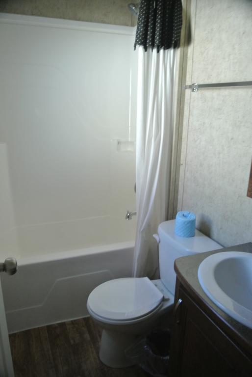 Sherkston Shores Beach Resort Port Colborne Phòng bức ảnh